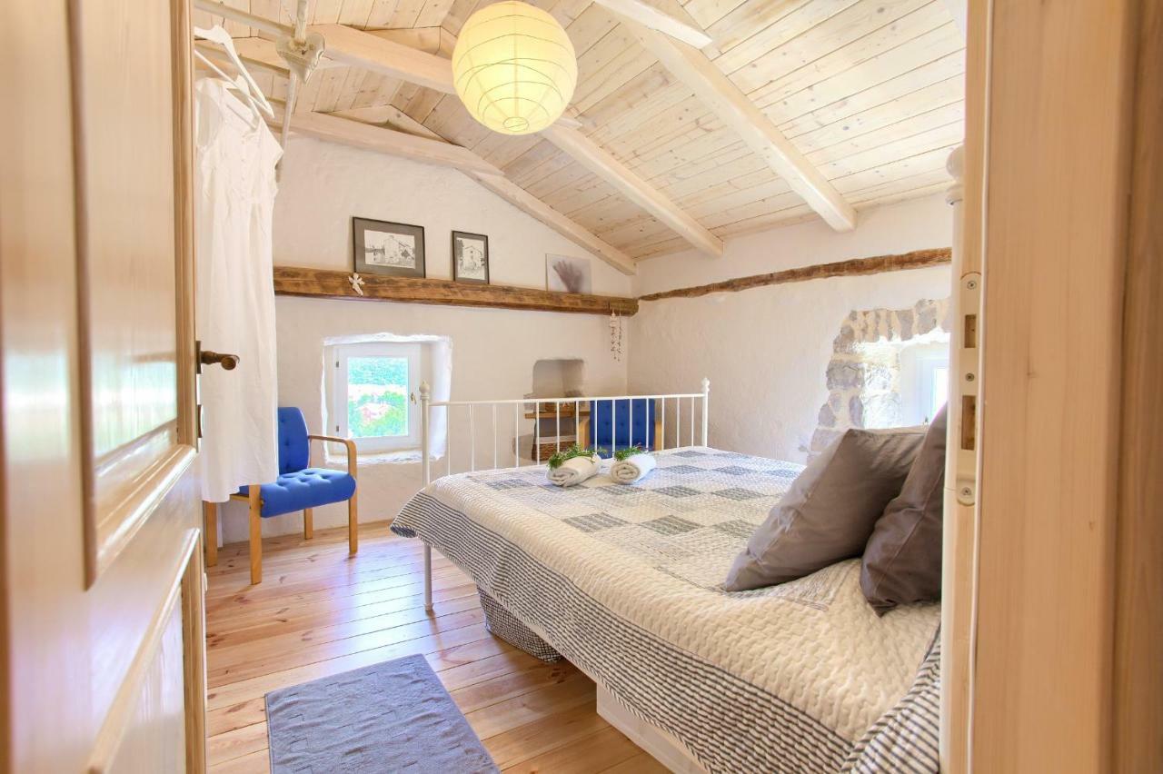 White Cottage Heritage House Čižići Екстериор снимка