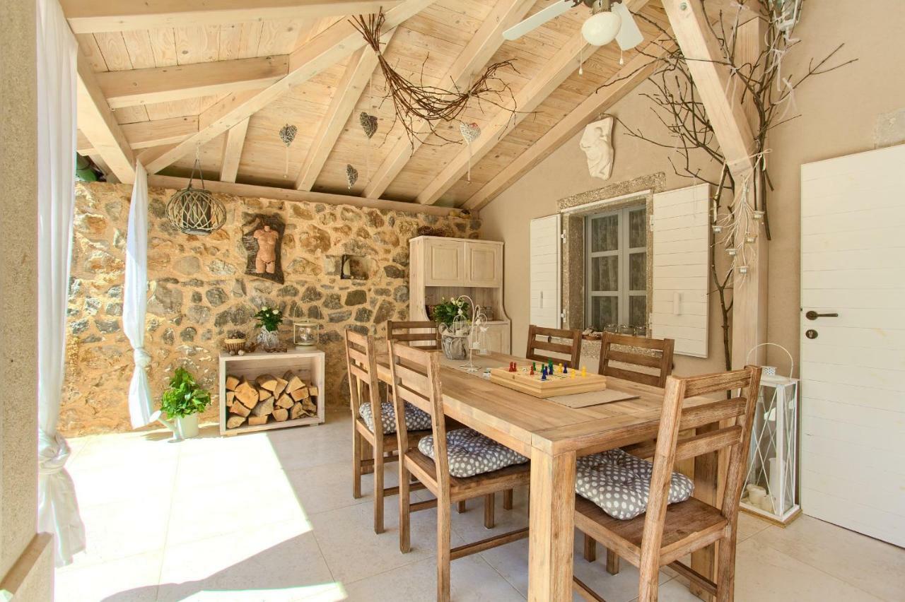 White Cottage Heritage House Čižići Екстериор снимка