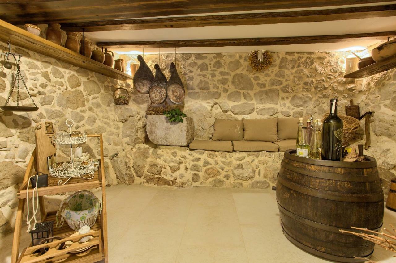 White Cottage Heritage House Čižići Екстериор снимка