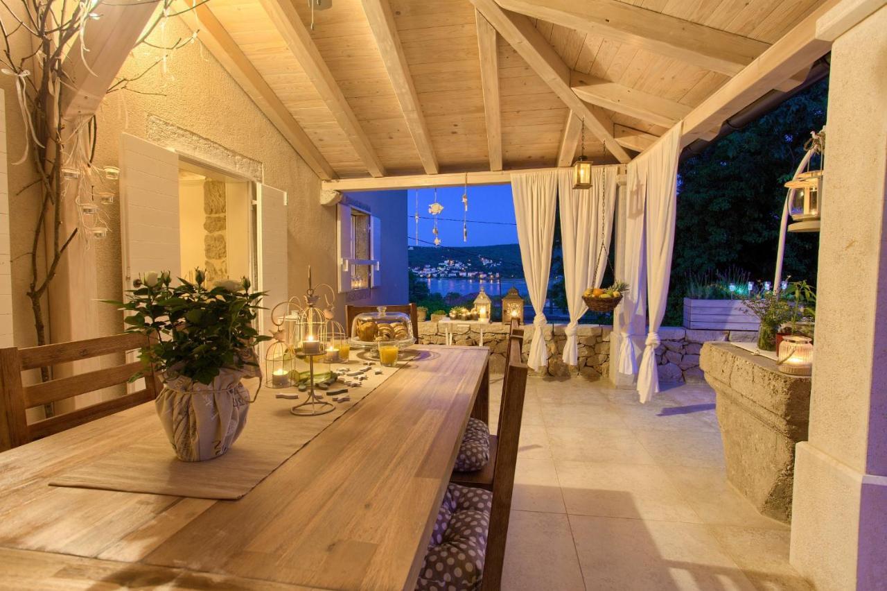 White Cottage Heritage House Čižići Екстериор снимка